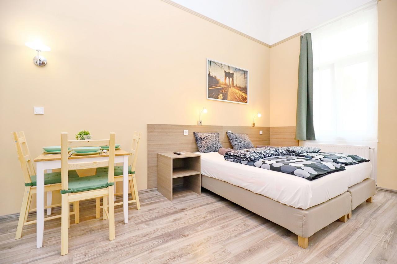 Vaci Apartments Budapeste Exterior foto