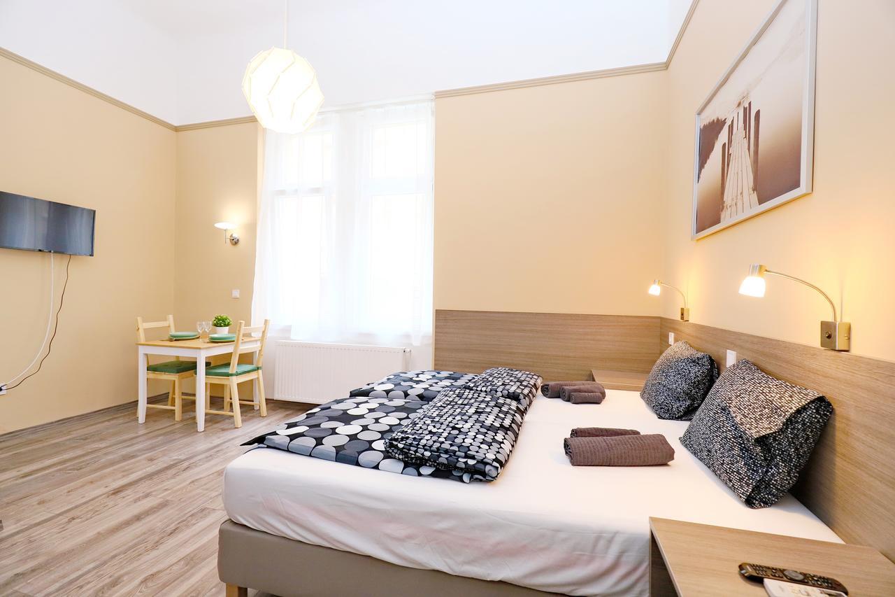 Vaci Apartments Budapeste Exterior foto